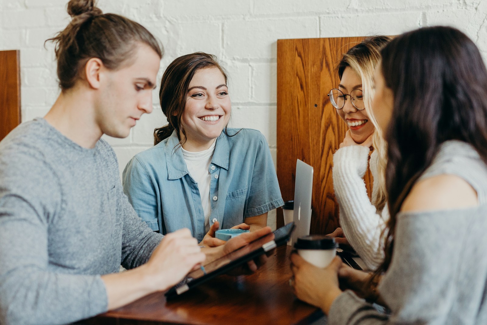 Language exchange in Berlin: German practice, brave sentences, and tables where mistakes are welcome